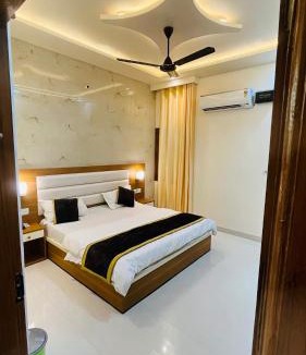 Vrindavan House | shri raman niwas near bankey bihari