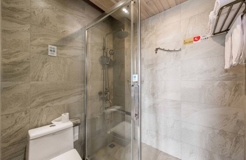 Xiufeng Hotel | Shui Yun Ju Hotel Resort