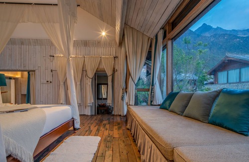 Yulong Hotel | ShujiayuluVillafound Jade Hotel