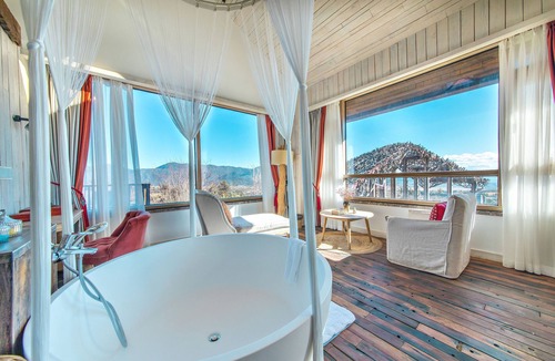 Yulong Hotel | ShujiayuluVillafound Jade Hotel