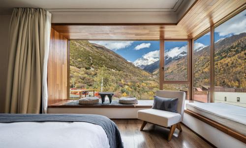 Wenchuan Hotel | Siguniang Mountain Waiting for the Wind Snow Mountain Guesthouse