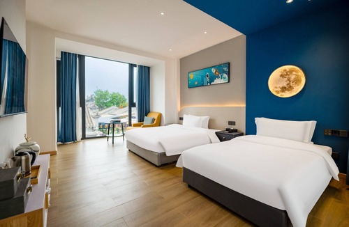 Xianyang Hotel | Silk Road-Fu Tea Town Boutique Homestay