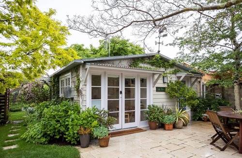 Orange Apartment | Silk Tree Studio | Steps to Cook Park