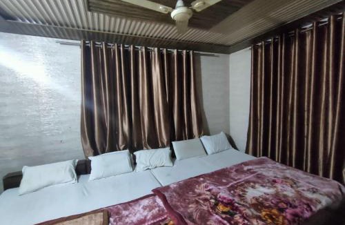 Mathura Hotel | Singh Hotel's Shubhadra Boutique Stay