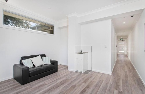 Woonona Apartment | Sip and Dip - Woonona