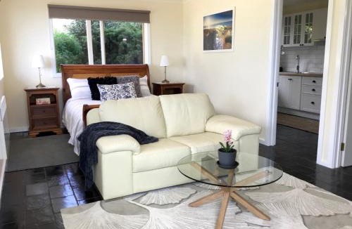 Table Cape House | Skyescape on Northshore Guest Suite