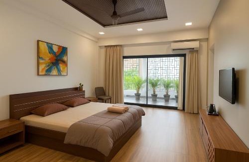 Gomti Nagar House | Skywood Villa Rooms