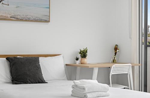 Revesby House | Sleek & Comfortable Double Room at Revesby with Shared Amenities