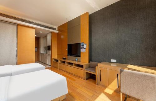 Haizhu Apartment | Snug Gaokong Jiangjing Hotel- Poly World Trade Center