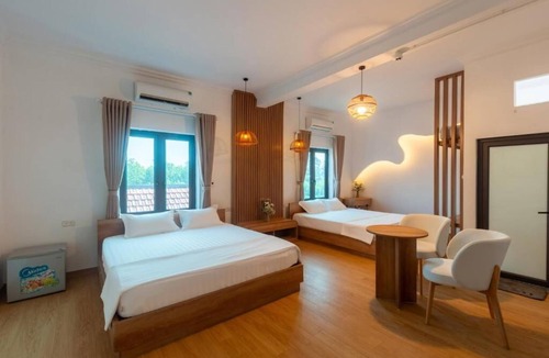 Hoa Lu Hotel | Sol Flow Retreat