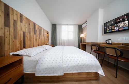 Chengdu City Centre Hostel | SONDERIA Lazybones Hostel