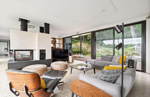 Yallingup House | Sophie's Vineyard - Sprawling Scenery with Pool