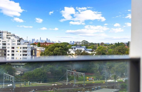 Strathfield Apartment | Spacious 2Bedroom Apt | Homebush