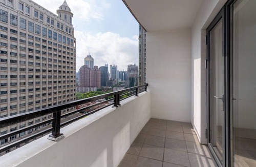 Downtown Shanghai Apartment | Spacious 3-bedroom apartment with high floor view and 3 balcony