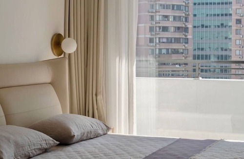 Downtown Shanghai Apartment | Spacious 3-bedroom apartment with high floor view and 3 balcony