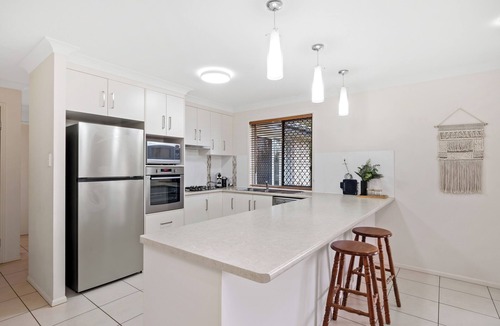 Harristown House | Spacious 3 brm home close to Toowoomba Hospital