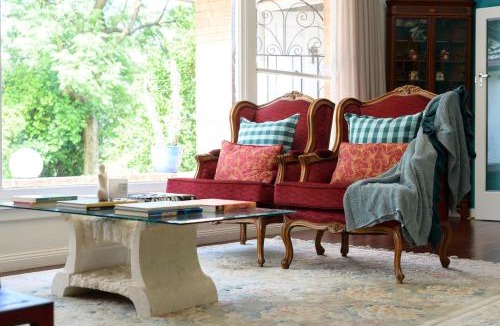 Pymble Villa | Spacious 4BR Family Home & Garden in Pymble
