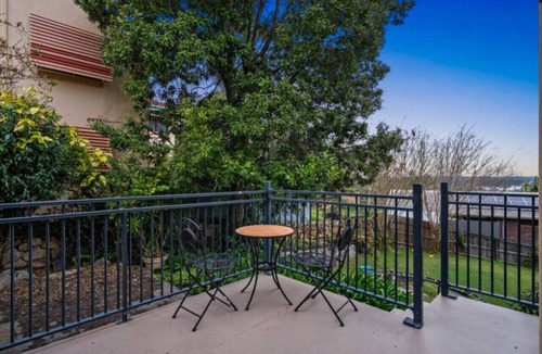 Upper Mount Gravatt House | Spacious 5BR Family Home in Upper Mount Gravatt