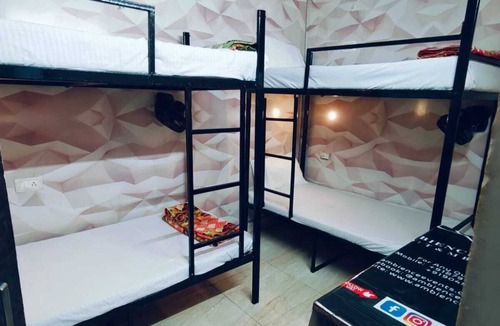 Taj Ganj House | Spacious 5-bedroom house with AC, WiFi in the "city of love" Agra.