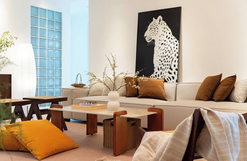 Jing'an Apartment | Spacious 6-bedroom apartment in Shanghai
