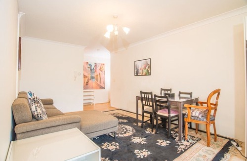 Redfern Apartment | Spacious & Cozy APT@Heart of Redfern Closes to CBD