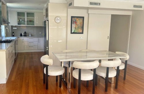 Bronte House | Spacious Luxury 4 Bedrooms Bronte Home 150m to Beach + Ocean Views+Internal Lift