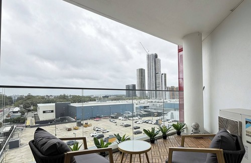 Macquarie Park Apartment | Spacious & Modern 2-Bedroom Apartment in Prime Macquarie Park Location