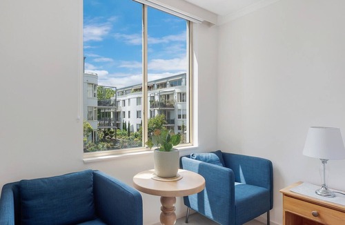 Hobart Central Business District Apartment | Spacious Salamanca apartment