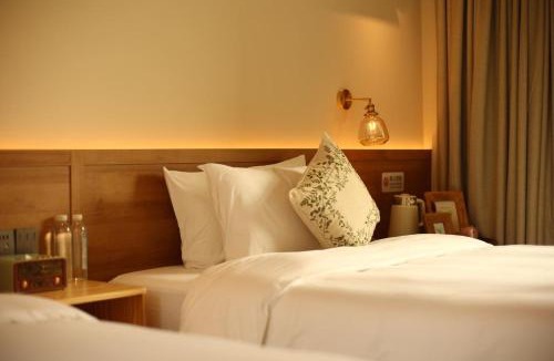 Longmen County House | Spanish Garden Hot Spring Villa