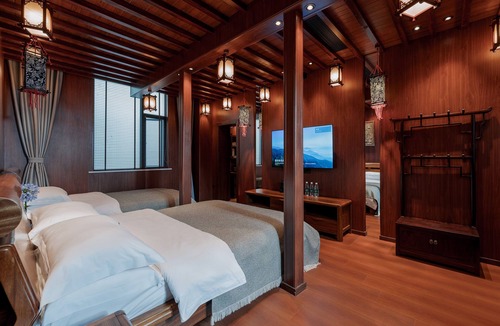 Dali Ancient Town Hotel | Spirited Silky Inn