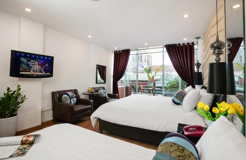 Hang Trong Hotel | Splendid Holiday Hotel