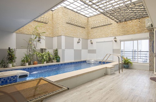 District 5 Apartment | Splendid Skyluxe Penthouse