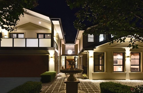 Nulkaba House | Spoil someone special at this luxe Hunter Valley Estate - stunning luxury in super central location