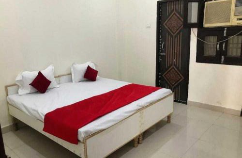 Noida Hotel | SPOT ON Boby Residency