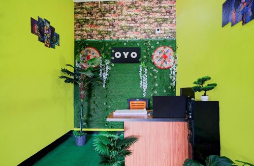 Hajo Hotel | SPOT ON S.D.S GUEST HOUSE