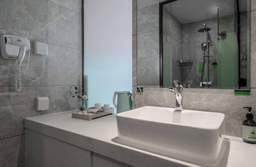 Kunming City Centre Hotel | Spring City Star Hotel - Kunming Cuihu Yunda Hospital Store