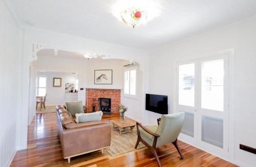 Tenterfield House | Spring View Cottage