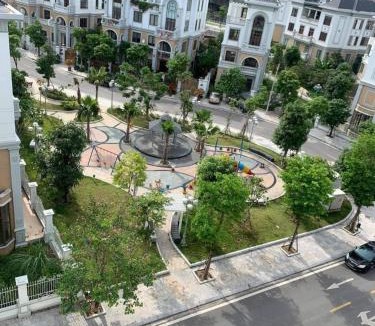 Ha Long Hotel | Square Hostel