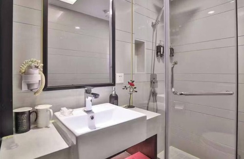 Hong Kou Hotel | SSAW Boutique Hotel Shanghai Hongkou