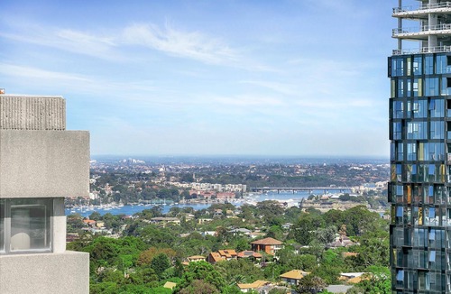 St. Leonards Apartment | St Leonards- L1101 Atchison Street - Bright 2BR Near St Leonards Station | Walk to Cafes Shops