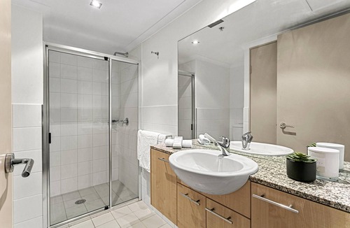 St. Leonards Apartment | St Leonards- LN409 Atchison Street - Spacious 1BR + Study with Balcony Parking Near St Leonards Station