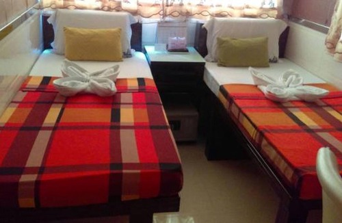 Jordan House | Standard Twin Room Ts