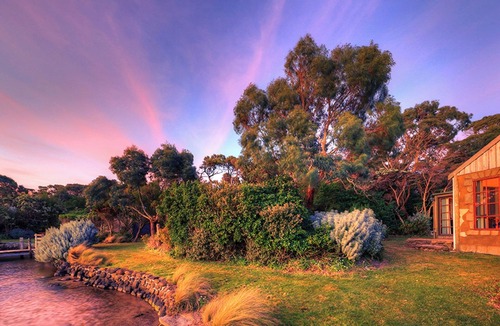 Stanley Cottage | Stanley Lakeside Spa Cabins