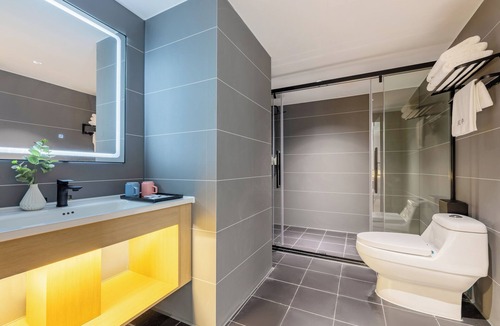Baiyun Hotel | Star Season Hotel
