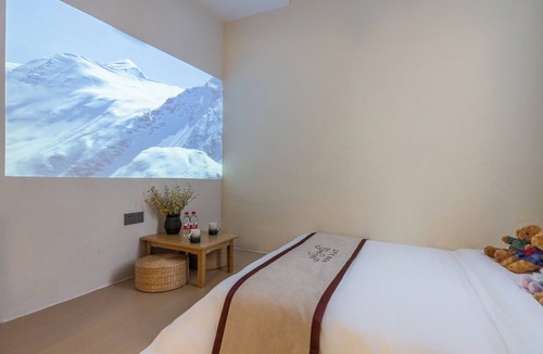 Liwan Hotel | Stargazing Platform Inn - Heart of Old Canton