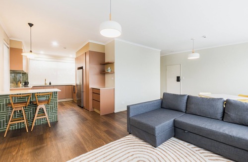 Curtin Hotel | Statesman Hotel