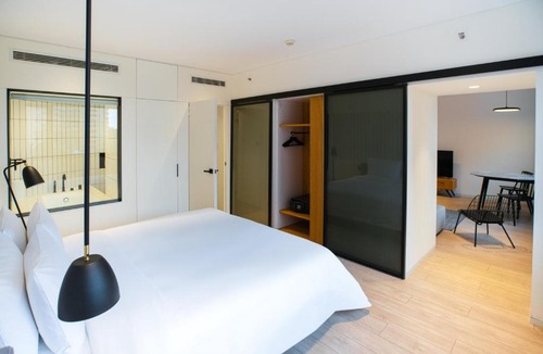 Middle Chaoyang Apartment | Stey Beijing Sanlitun Boutique Hotel