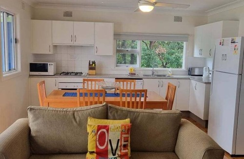 Bendalong House | Sting Ray Bay - Close to the beach