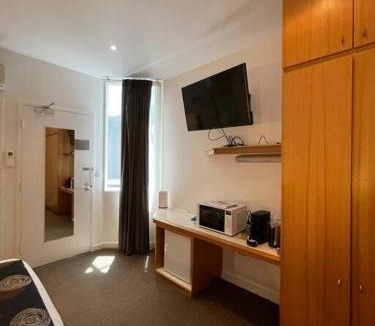 Adelaide Central Business District Apartment | Studio 25/247 gouger st Ex hotel room 430