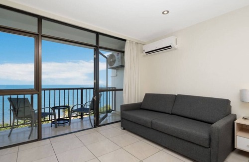 North Ward House | Studio 810 - Idyllic Location With Views